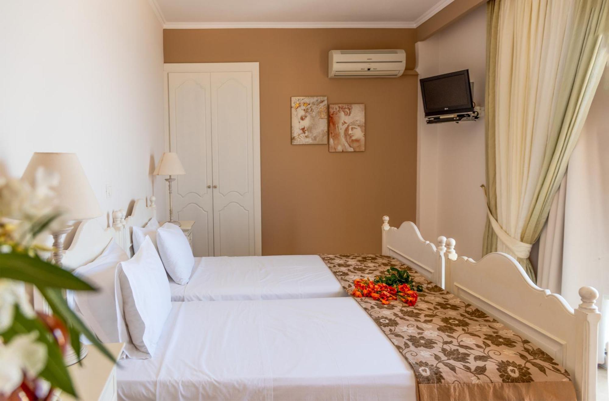 Hotel Astron Princess Karpathos Town  Exterior photo